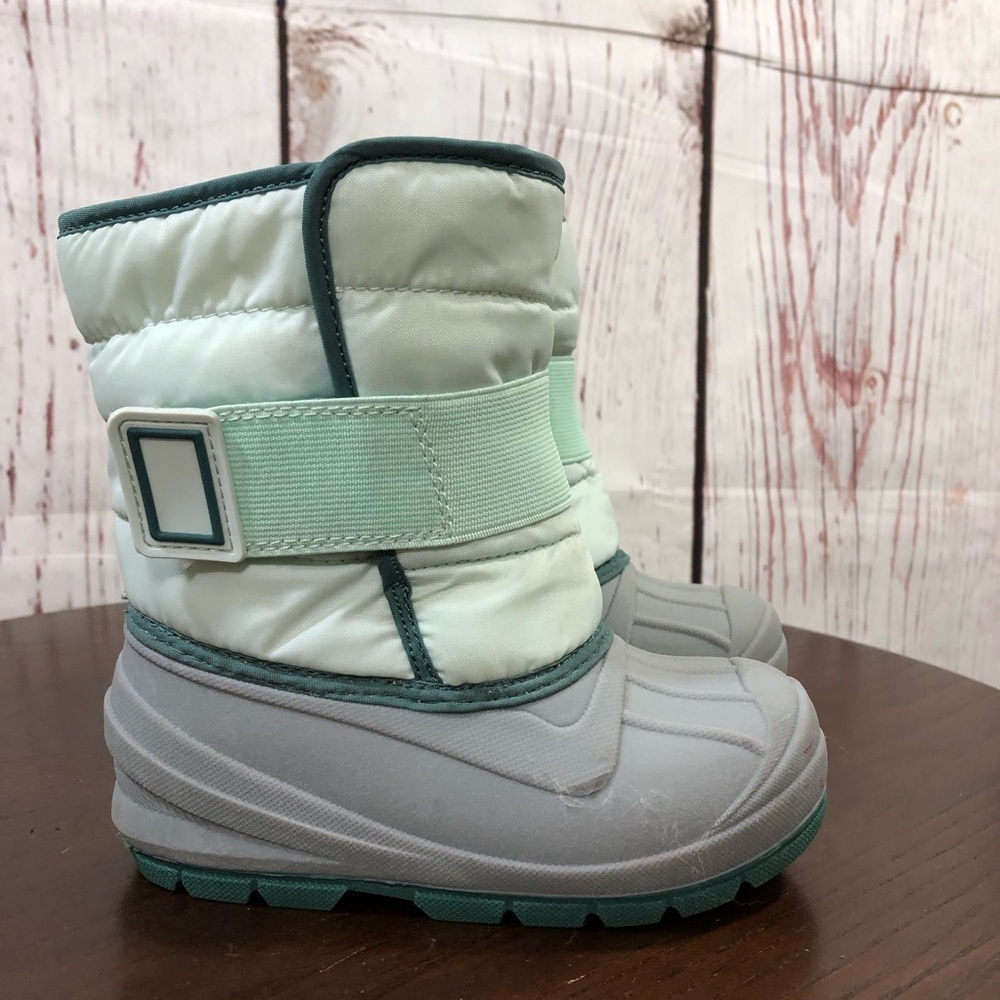 CAT & JACK Kids Snow Boots in Mint and Gray - Comfortable Winter Footwear size 9